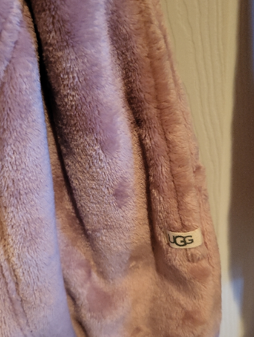 UGG Marlow Long Double Face Fleece Robe NWOT - Picture 2 of 6